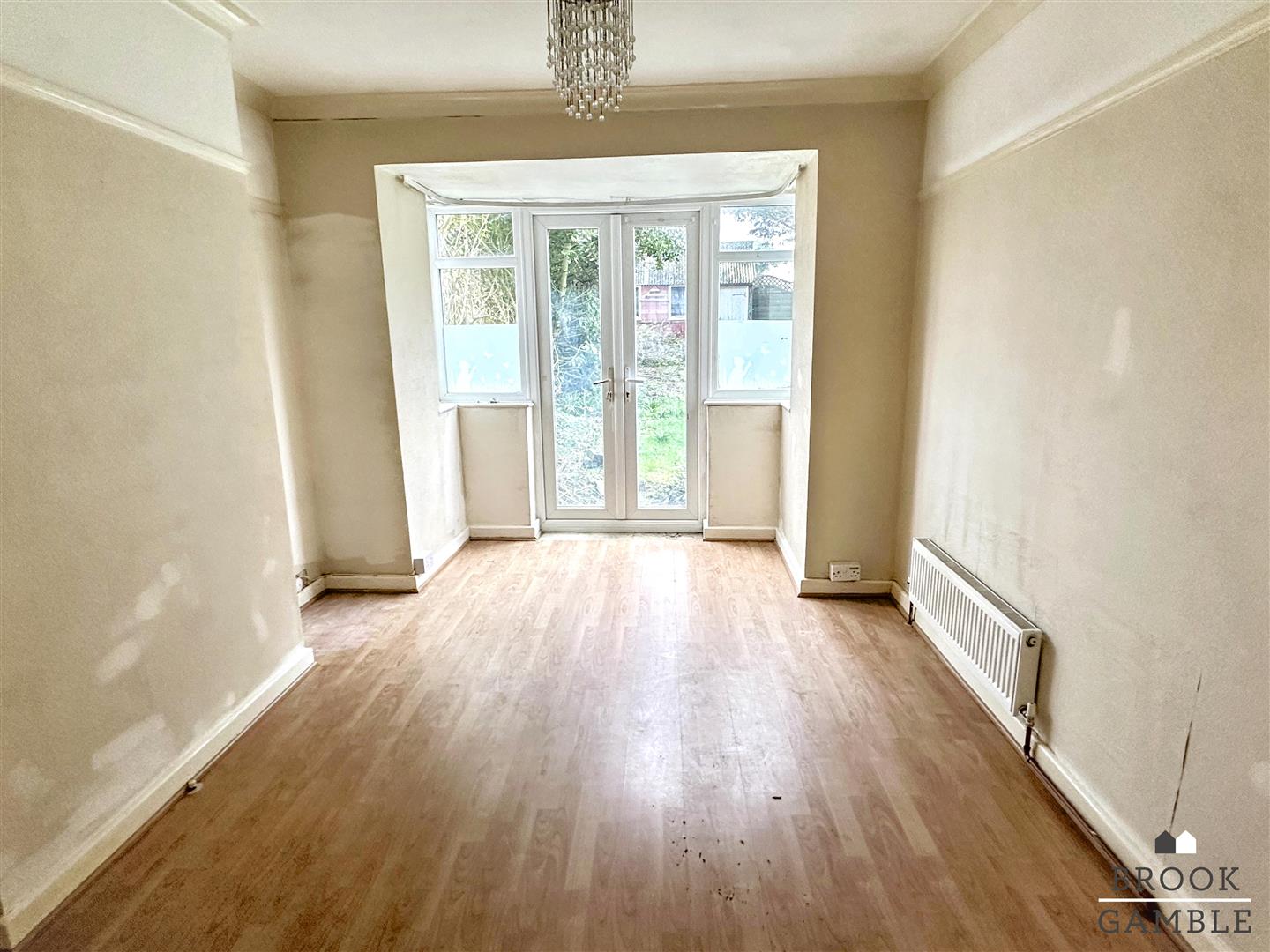3 Bedroom House. Downs Avenue in Eastbourne,  6